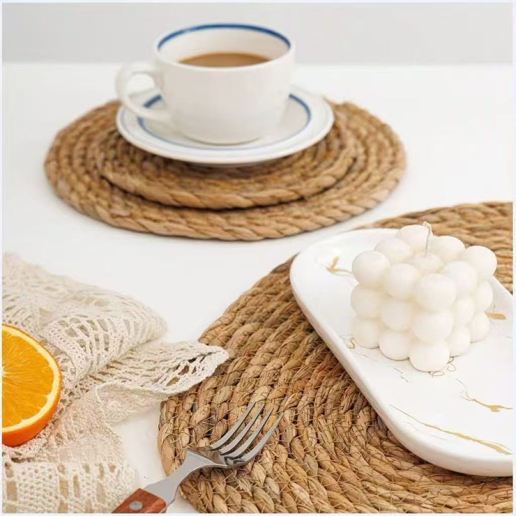 Woven Seagrass Table Mat — Round Placemat, Trivet & Coaster